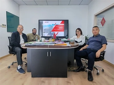 Kunde aus Saudi-Arabien besuchte Büro in Shanghai